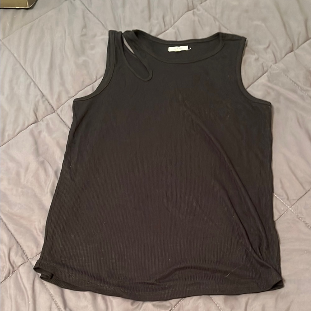 Black Sleeveless Top